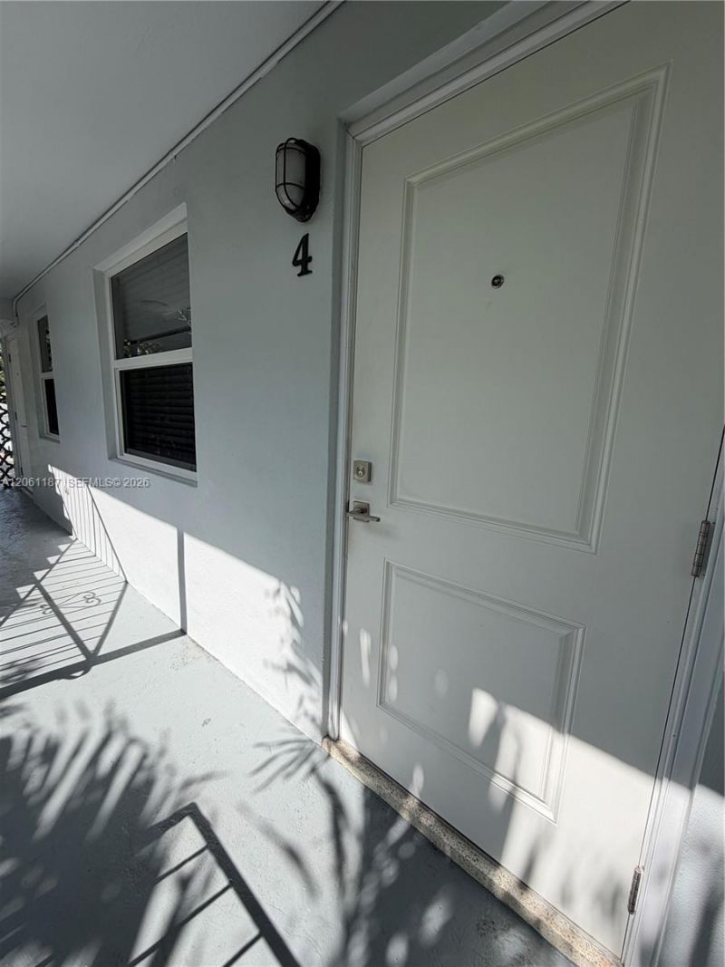 739 SW 9th St , Unit 4, Miami, FL 33130 Photo