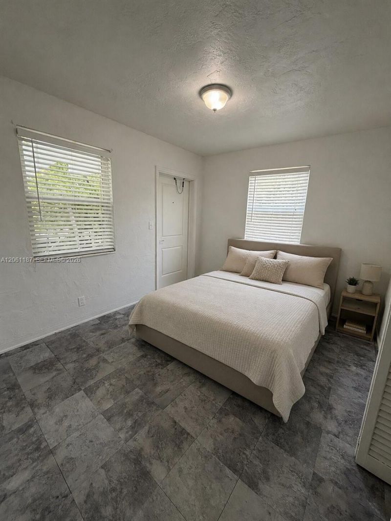 739 SW 9th St , Unit 4, Miami, FL 33130 Photo