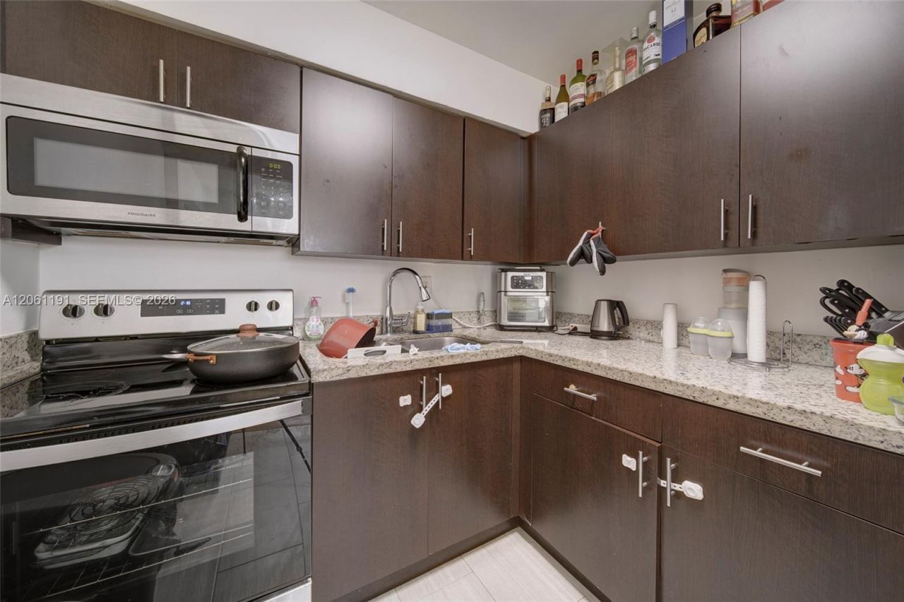 6433 SW 25th St , Unit 6433, Miramar, FL 33023 Photo