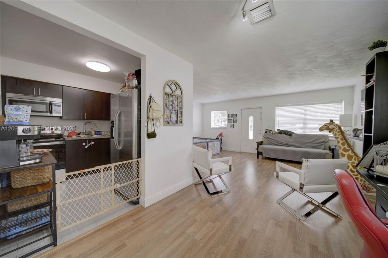 6433 SW 25th St , Unit 6433, Miramar, FL 33023 Photo