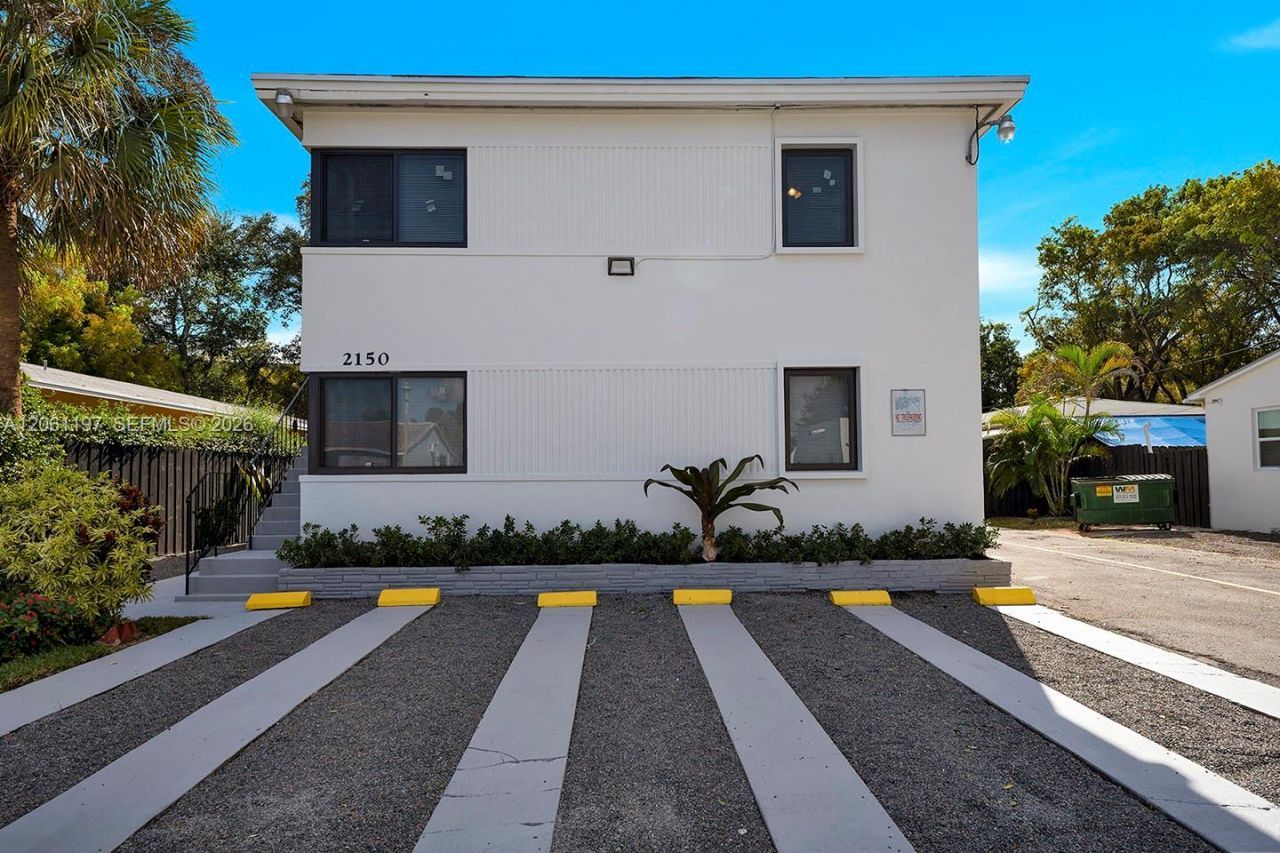 2150 SW 26th St, Unit 3, Miami, FL 33133 Photo