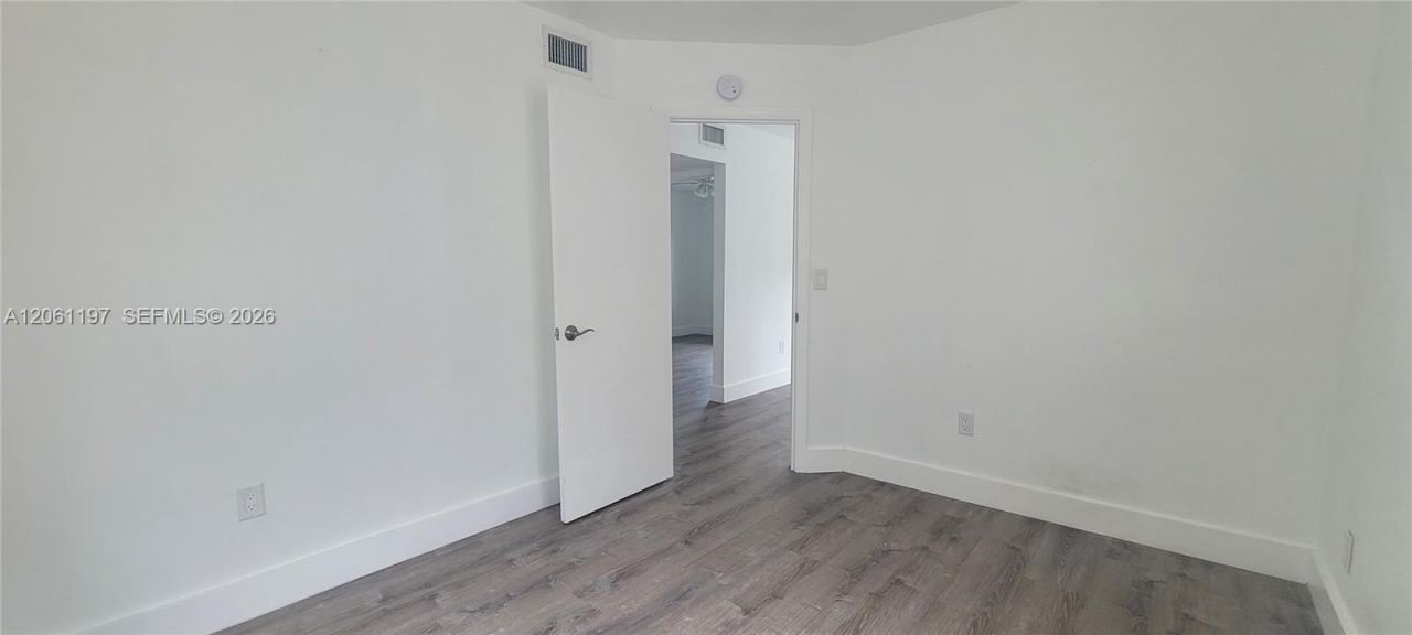2150 SW 26th St, Unit 3, Miami, FL 33133 Photo