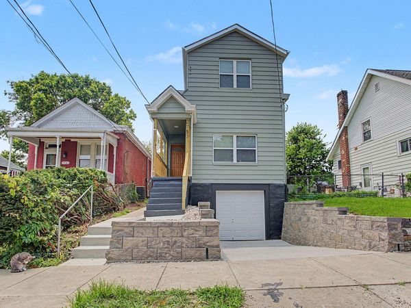 2757 Alexandria Avenue, Latonia, KY 41015