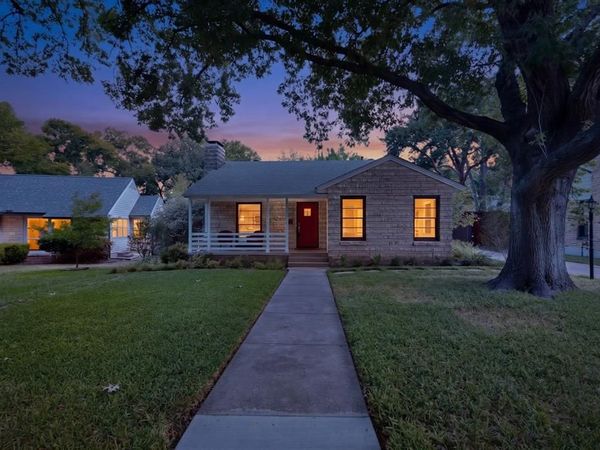 2323 Barberry Drive, Dallas, TX 75211