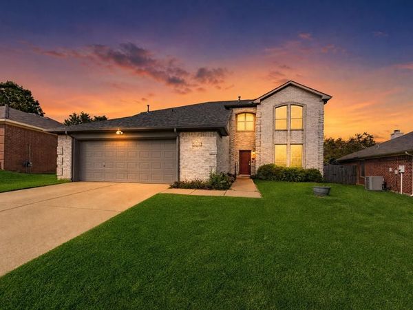 5004 Vaquero Drive , Arlington, TX 76017