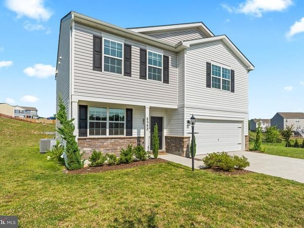 8545 CRESCENT DRIVE, WAYNESBORO, PA 17268