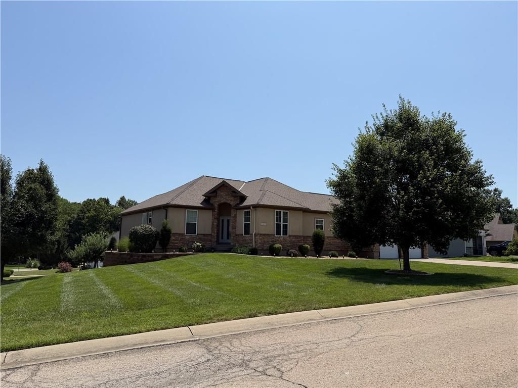 1407 Bear Creek Circle, Warrensburg, MO 64093 Main Photo