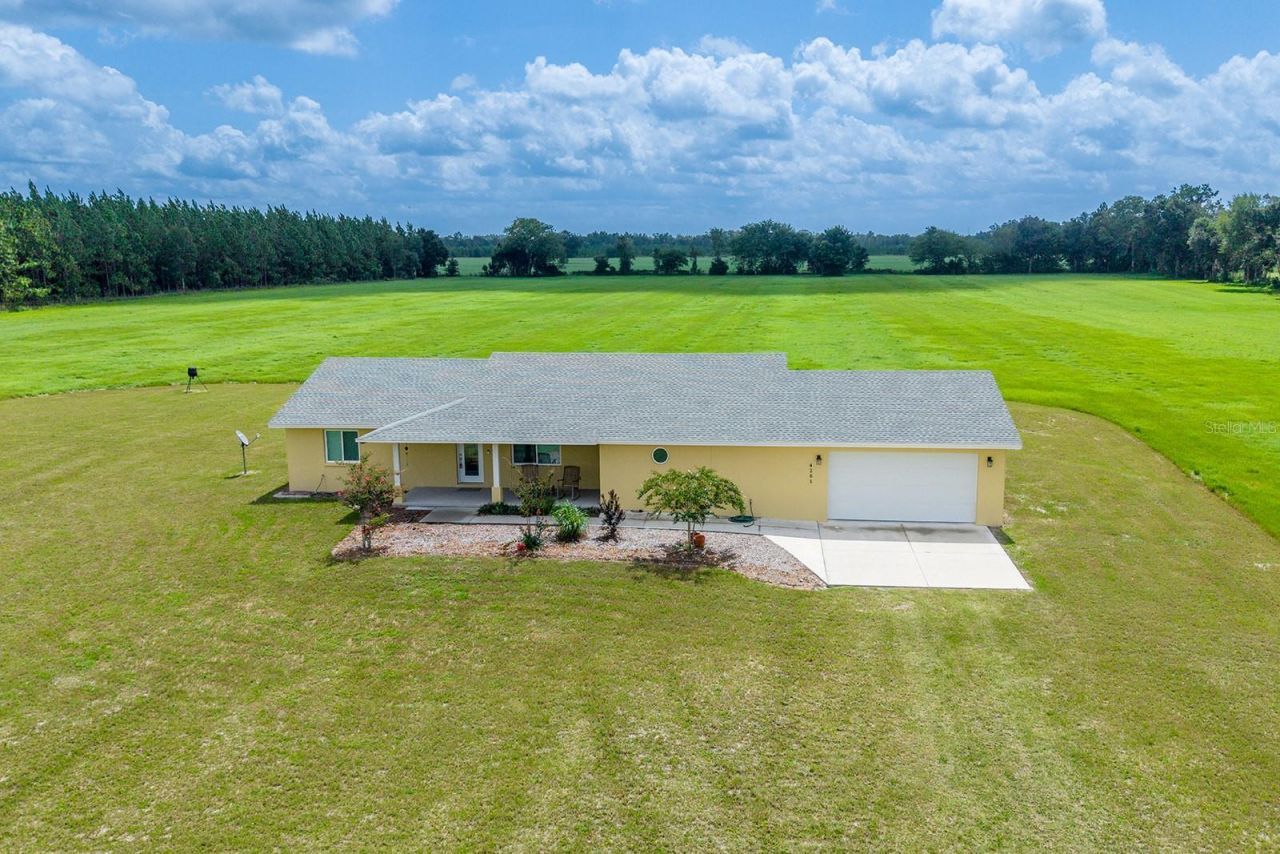 4261 NW 57th Court, Chiefland, FL 32626 Photo