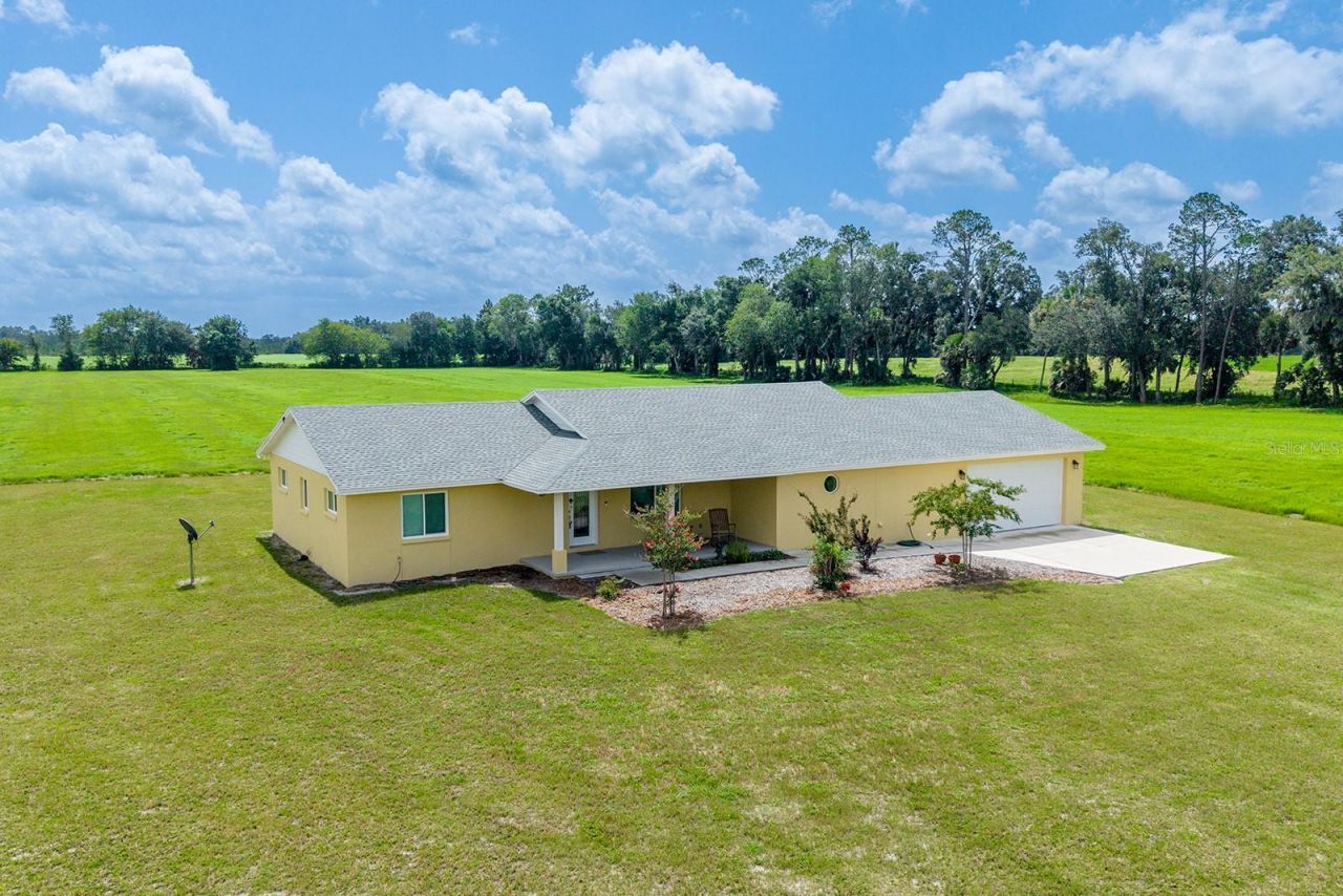 4261 NW 57th Court, Chiefland, FL 32626 Photo
