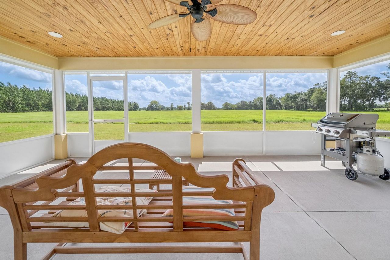 4261 NW 57th Court, Chiefland, FL 32626 Photo