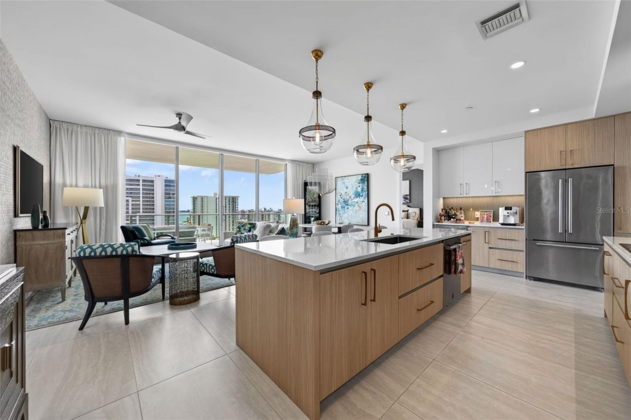 301 Quay Commons, Unit 1009, Sarasota, FL 34236 Photo