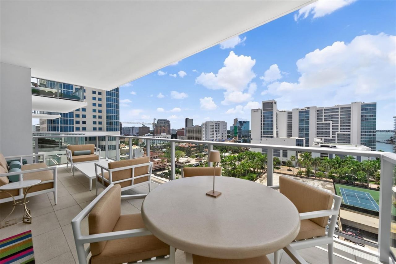 301 Quay Commons, Unit 1009, Sarasota, FL 34236 Photo