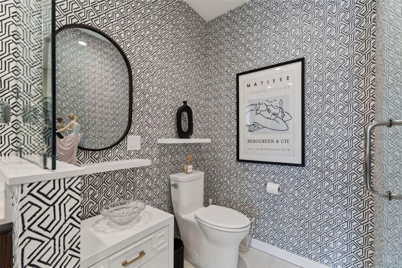 301 Quay Commons, Unit 1009, Sarasota, FL 34236 Photo