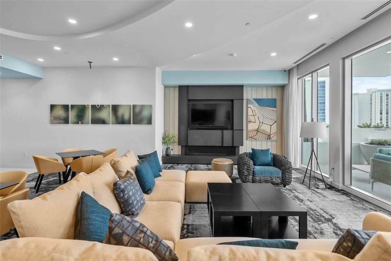 301 Quay Commons, Unit 1009, Sarasota, FL 34236 Photo
