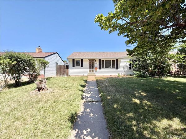 2216 Elmira St , Aurora, CO 80010