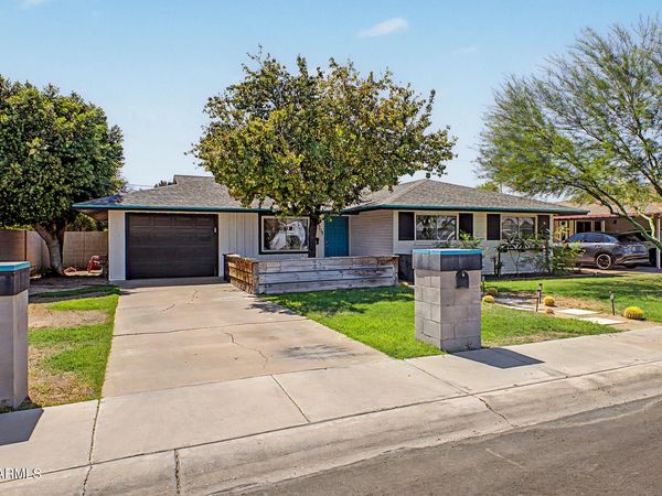 5208 N 11TH Avenue, Phoenix, AZ 85013