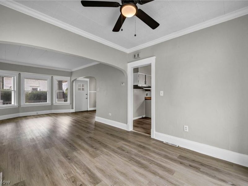 9825 Macon Avenue , Cleveland, OH 44102 Photo 10