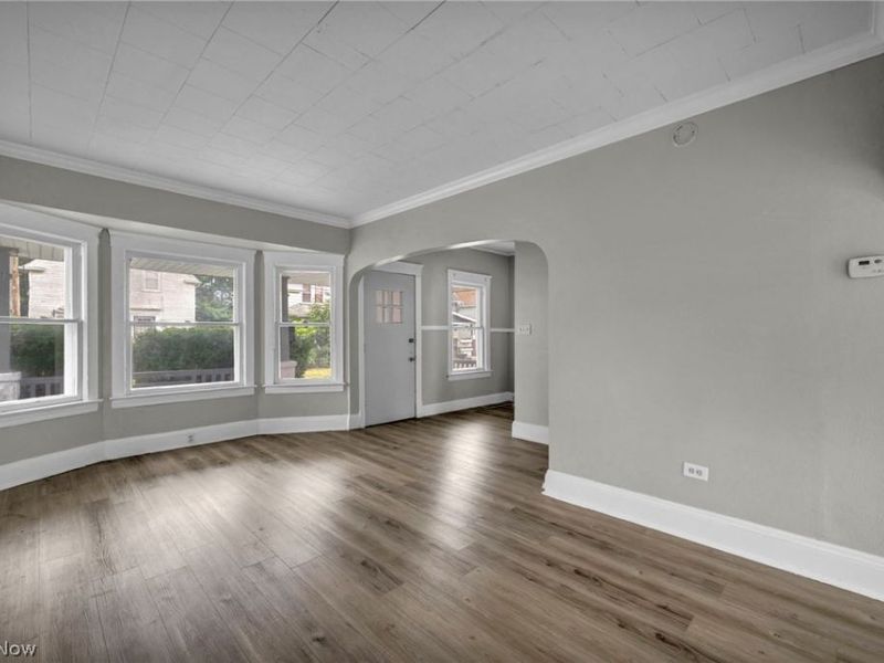 9825 Macon Avenue , Cleveland, OH 44102 Photo 5