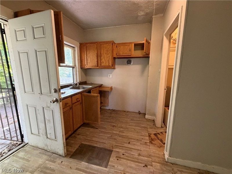 945 E 149th Street , Cleveland, OH 44110 Photo 3