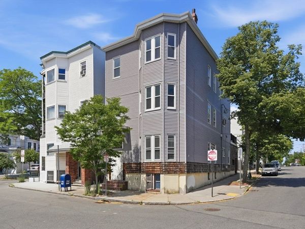 487-489 Sumner Street, Unit 1, Boston, MA 02128