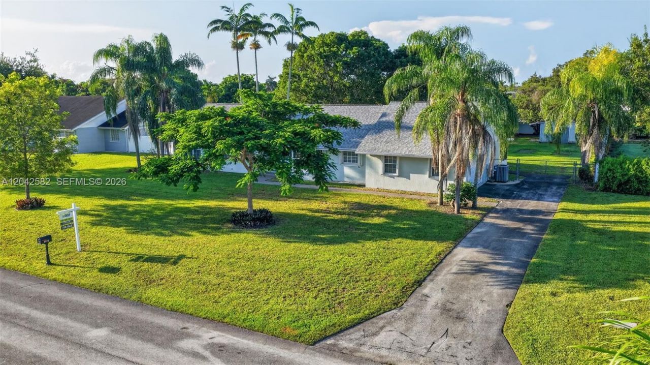 1728 NW 20th St , Homestead, FL 33030 Photo