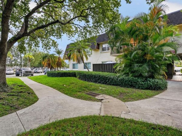 13707 SW 91st Ct , Unit Apt G, Miami, FL 33176
