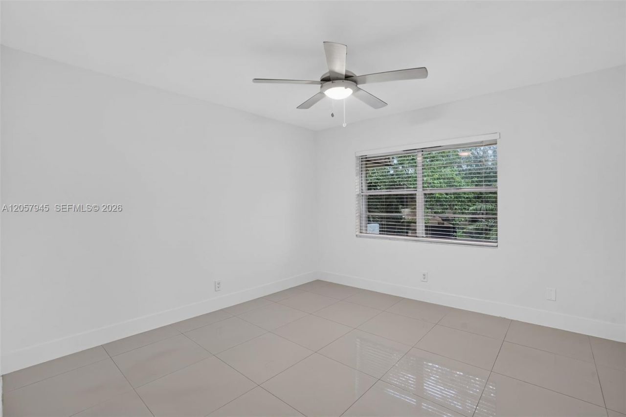 13707 SW 91st Ct, Unit Apt G, Miami, FL 33176 Photo