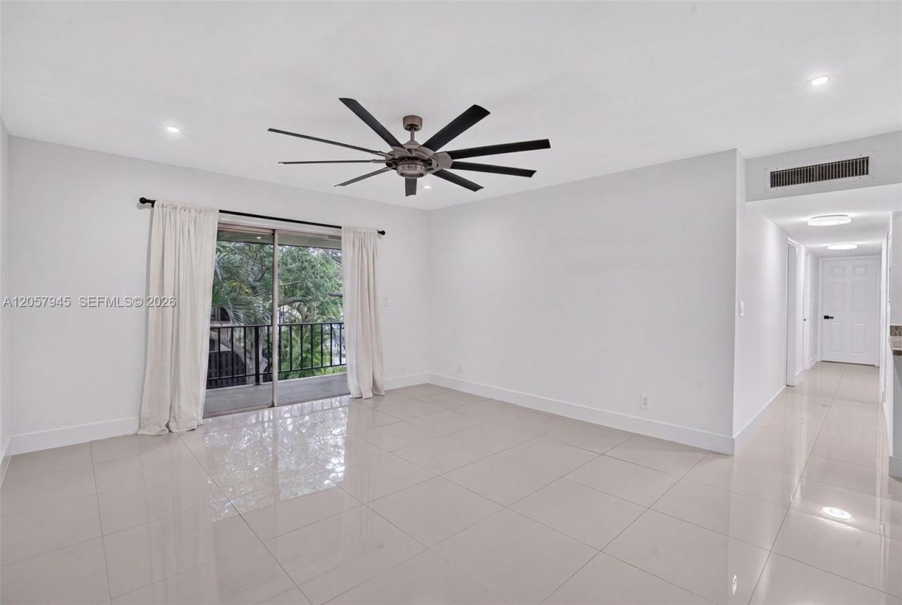 13707 SW 91st Ct, Unit Apt G, Miami, FL 33176 Photo
