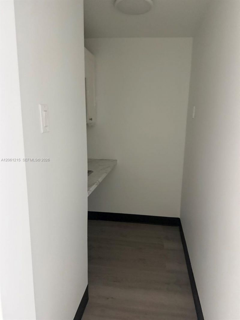 2856 E Oakland Park Blvd , Fort Lauderdale, FL 33306 Photo