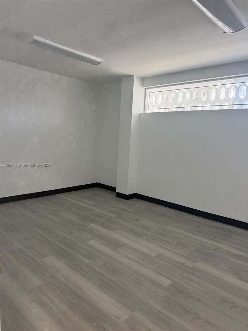 2856 E Oakland Park Blvd , Fort Lauderdale, FL 33306 Photo