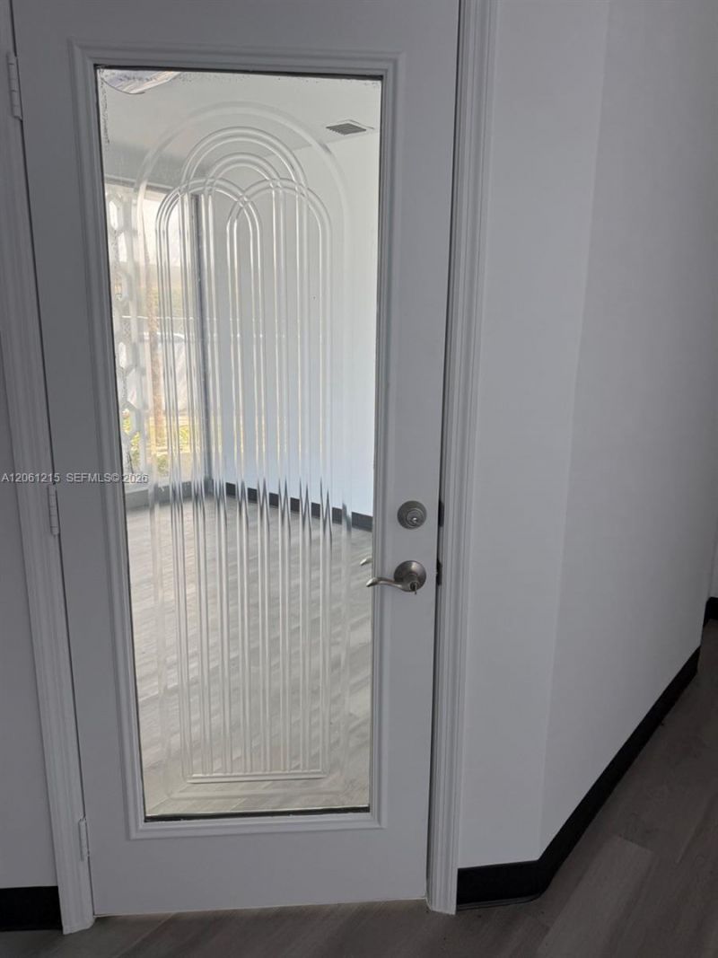 2856 E Oakland Park Blvd , Fort Lauderdale, FL 33306 Photo