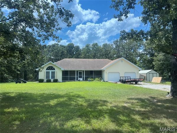 31351 Osborn Drive , Lebanon, MO 65536