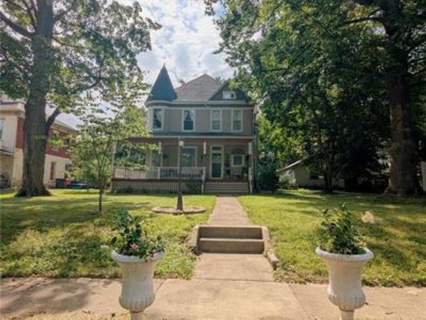 333 N Third , Greenville, IL 62246