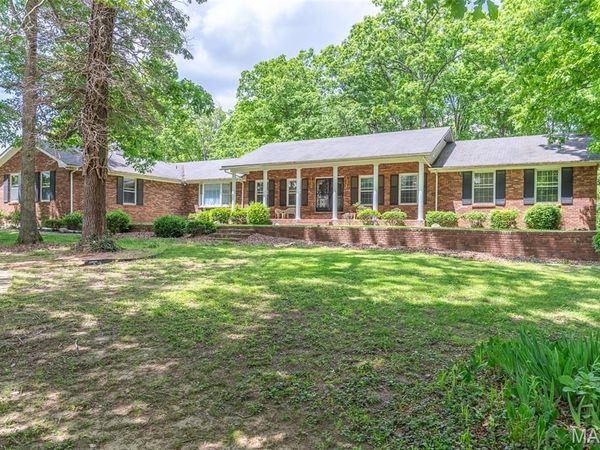 1103 E Cherry Street , Doniphan, MO 63935