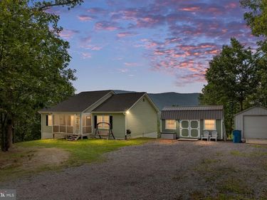 185 BUCK RUN LANE, FORT VALLEY, VA 22652