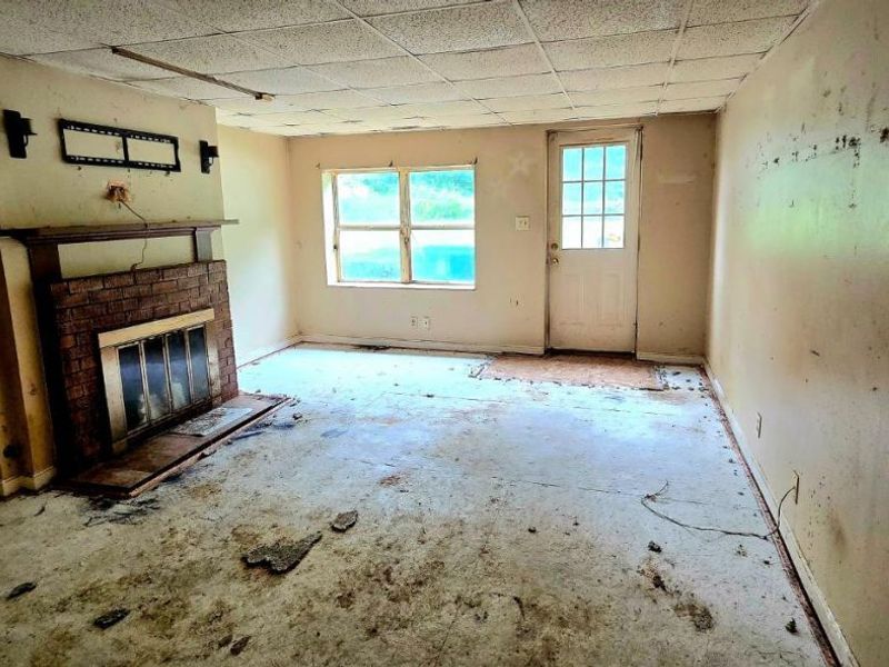 75 E Main Street, Amelia, OH 45102 Photo 8