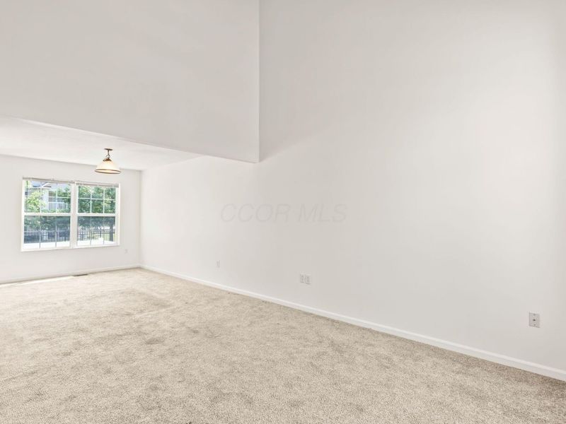 8199 Deering Oaks Drive , Blacklick, OH 43004 Photo 10