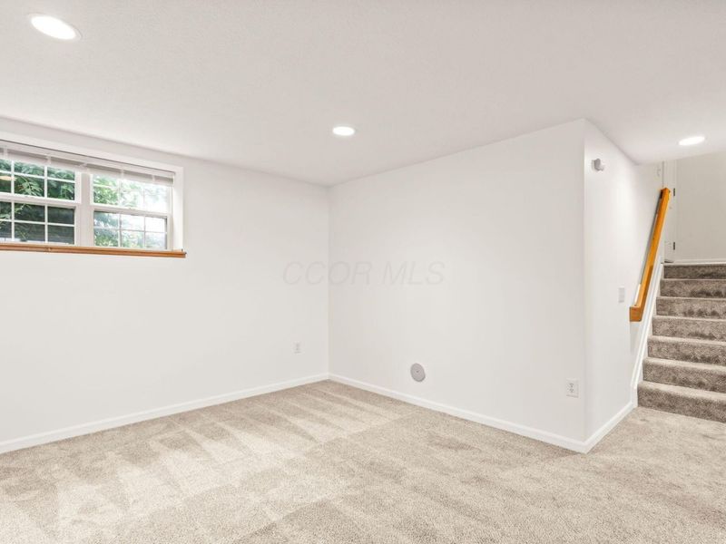 8199 Deering Oaks Drive , Blacklick, OH 43004 Photo 22