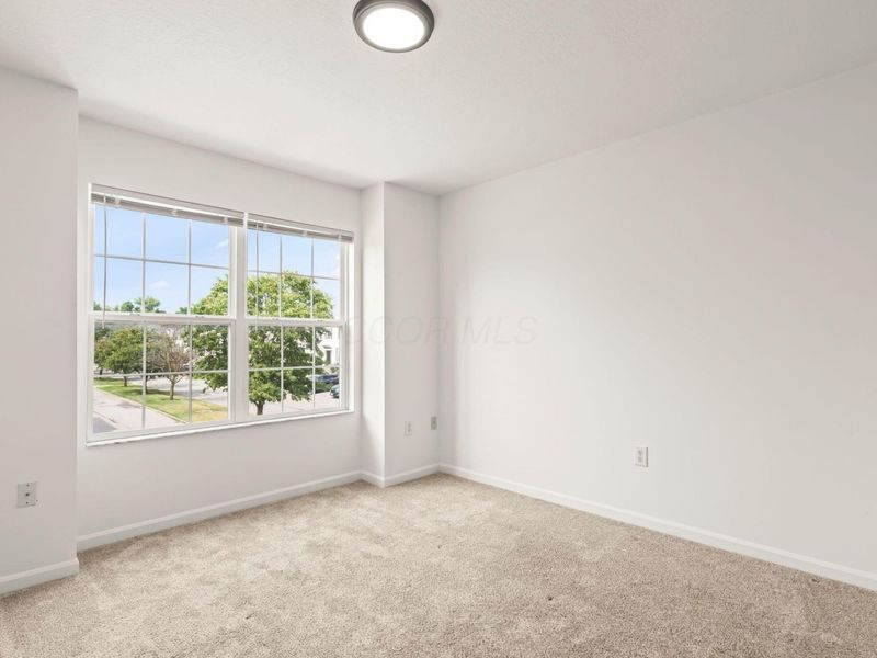 8199 Deering Oaks Drive , Blacklick, OH 43004 Photo 32