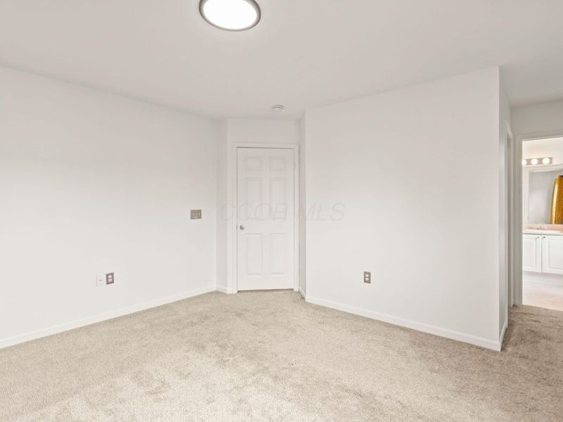 8199 Deering Oaks Drive , Blacklick, OH 43004 Photo 33