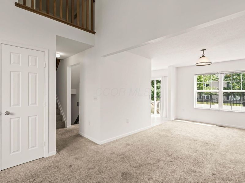 8199 Deering Oaks Drive , Blacklick, OH 43004 Photo 8
