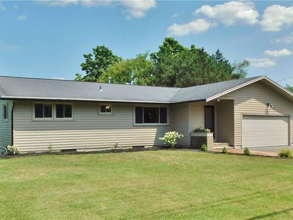 7742 Davis Road S, Syracuse, NY 13212