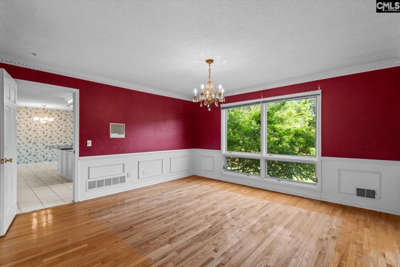 100 Hagen Court Photo 17