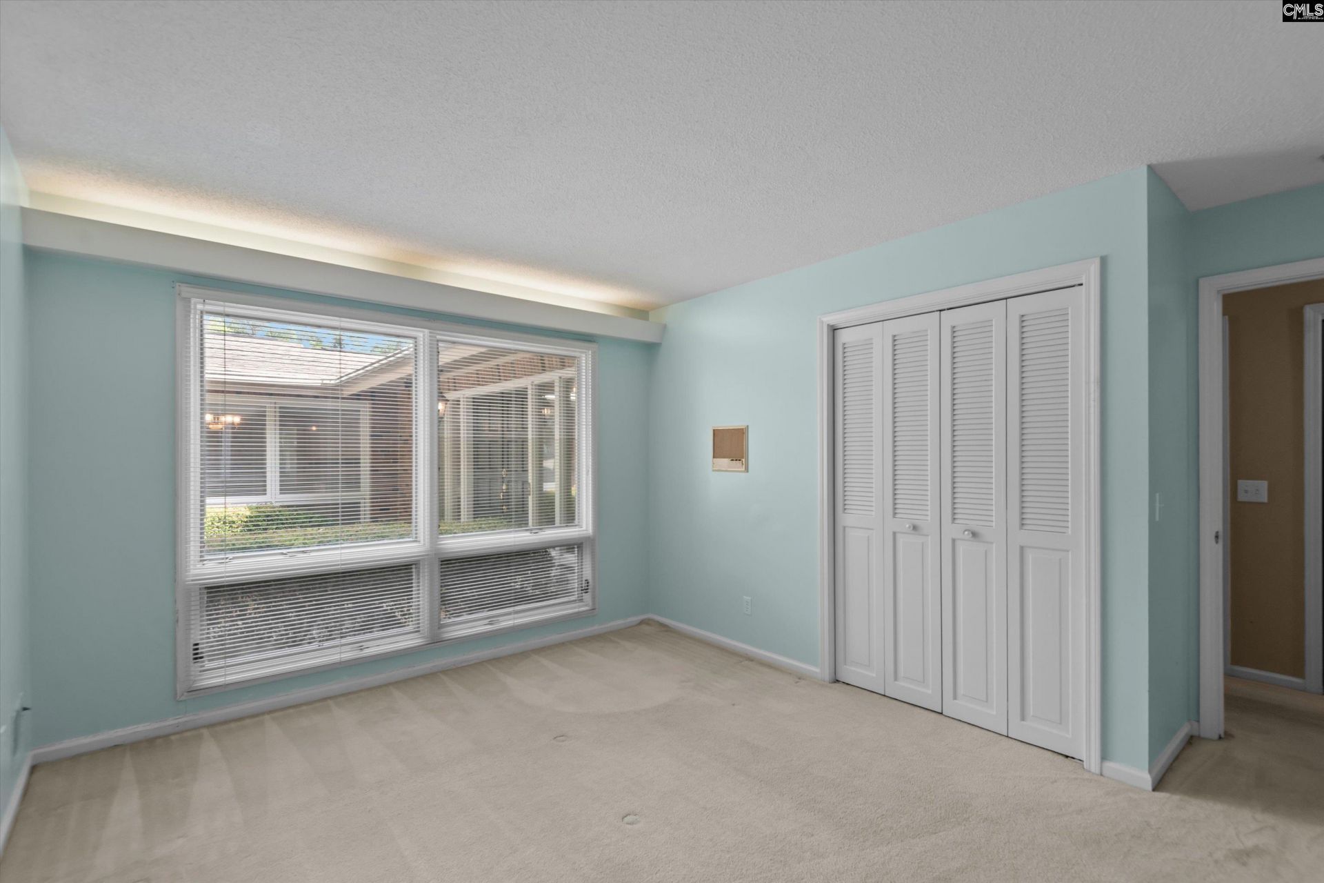 100 Hagen Court Photo 25