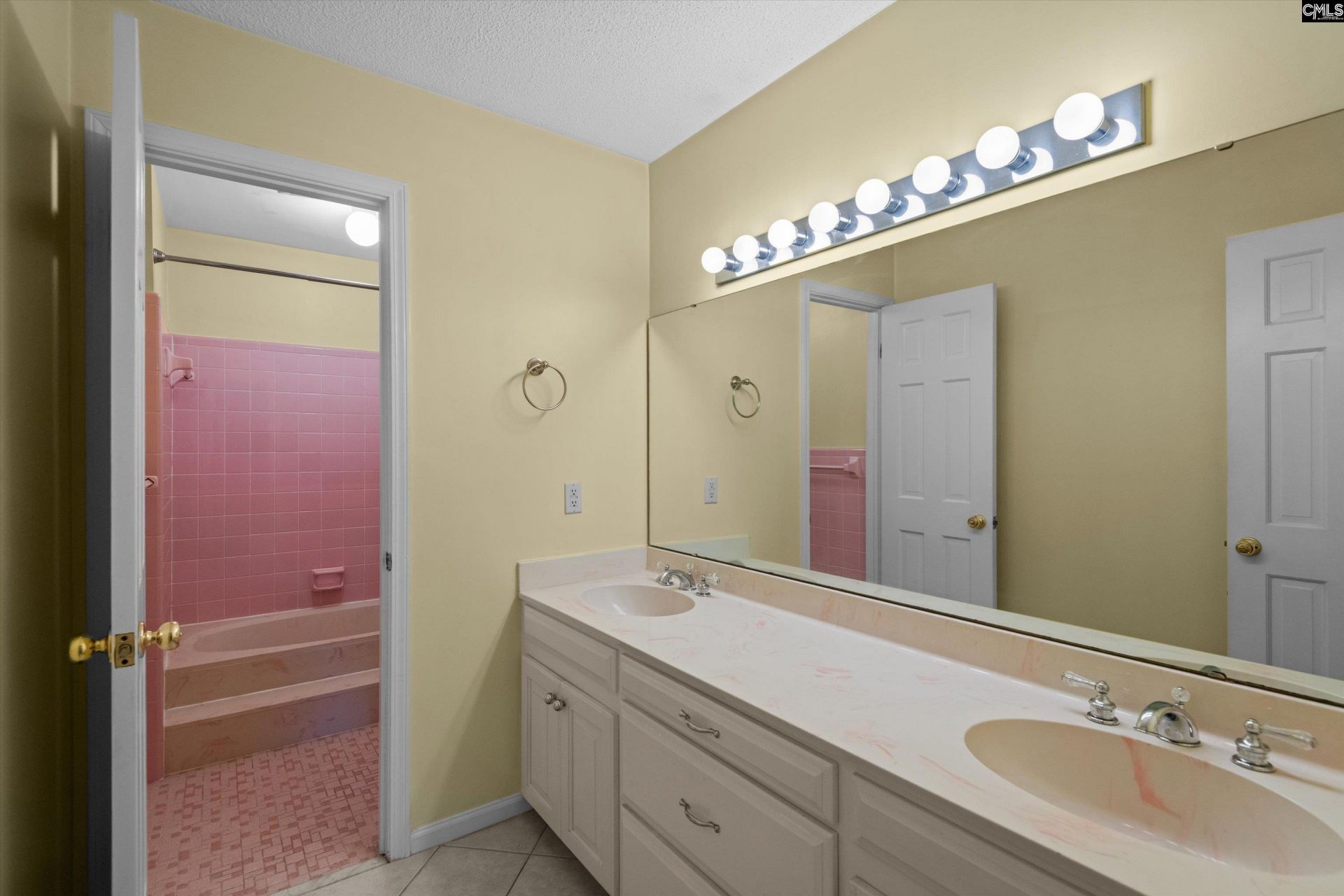 100 Hagen Court Photo 26