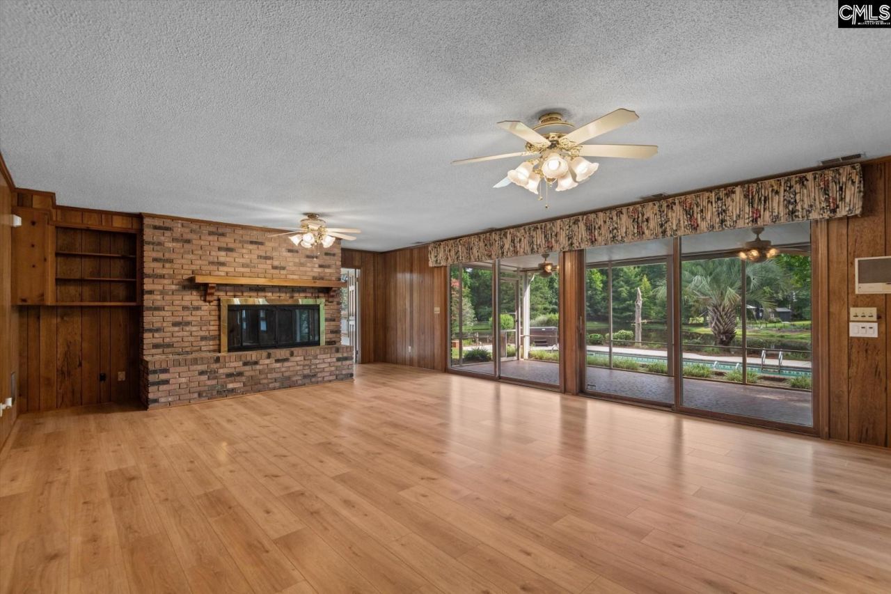 100 Hagen Court Photo 29