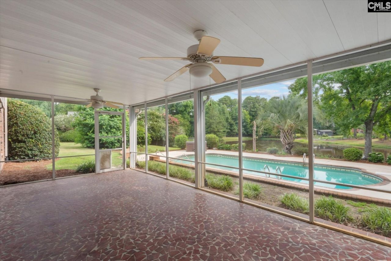 100 Hagen Court Photo 31