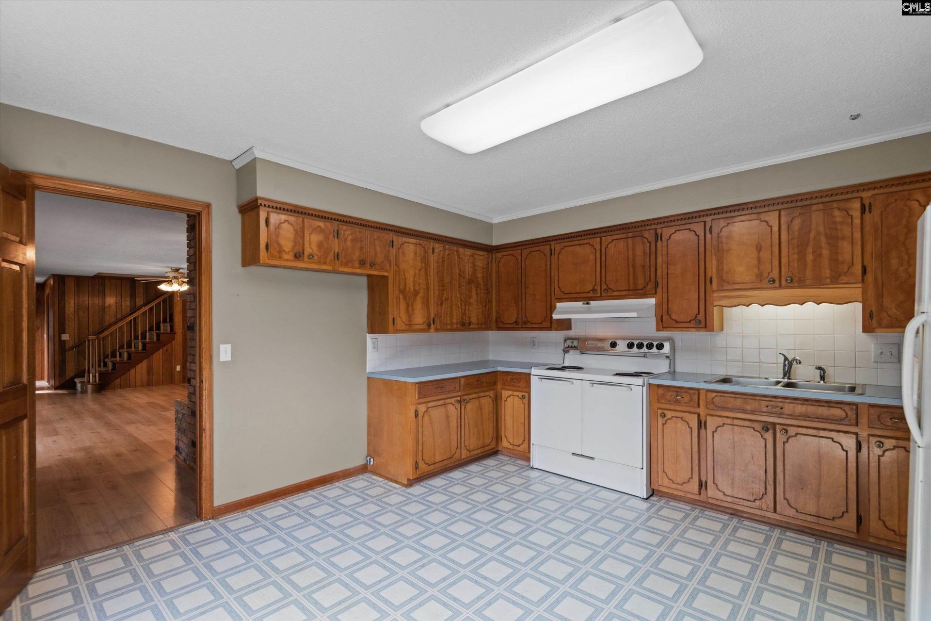 100 Hagen Court Photo 33