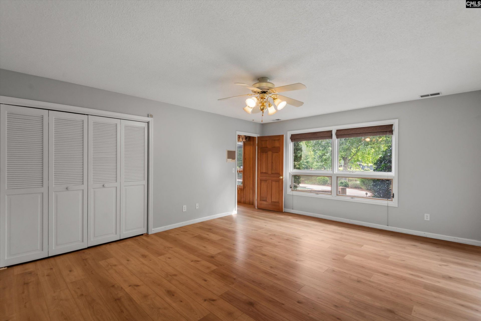 100 Hagen Court Photo 36