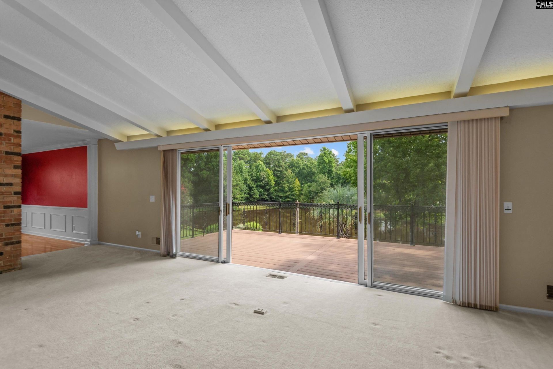 100 Hagen Court Photo 9
